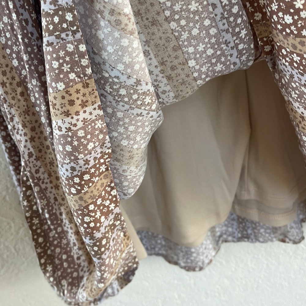 NWT Tan Floral Curvy Dress - Picture 11 of 11